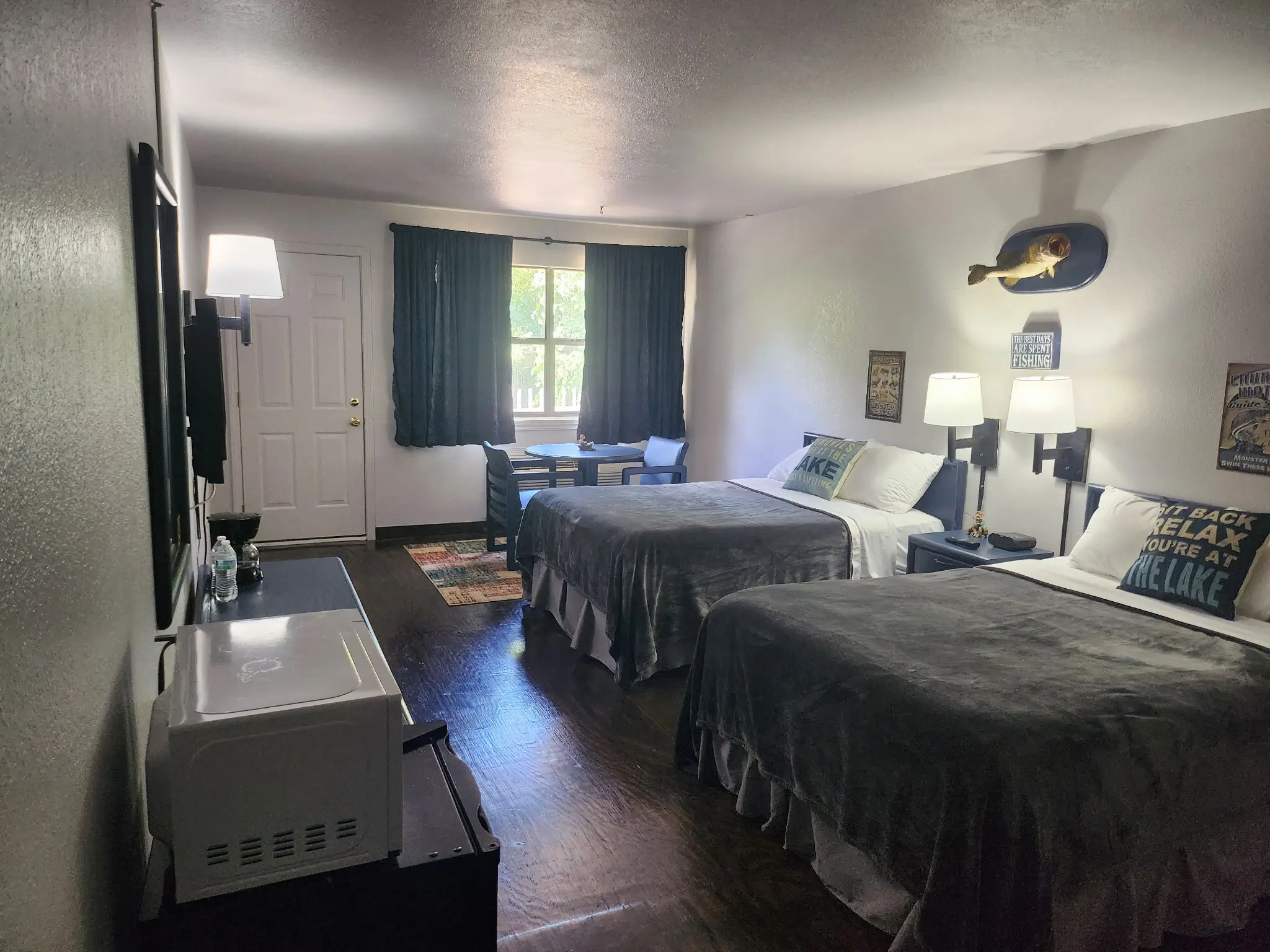Photos of the Inn at Lost Bridge